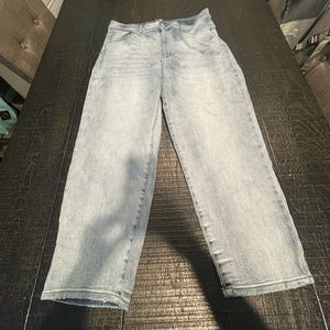 Risen Jeans